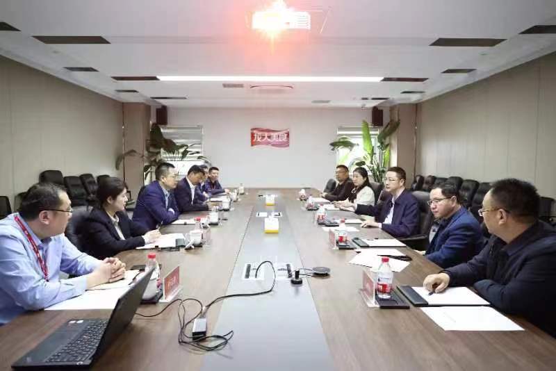 巴中市恩阳区委副书记、区长何奎一行到访多彩网美食
