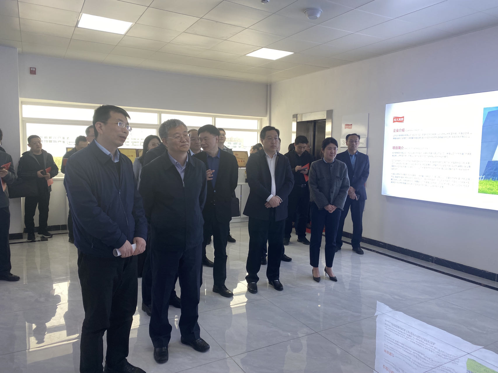 中国食品药品检定钻研院调研组到访多彩网美食调查调研